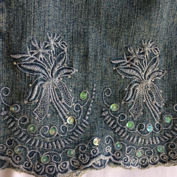 Embroidered Jeans - Picture 2 of 6